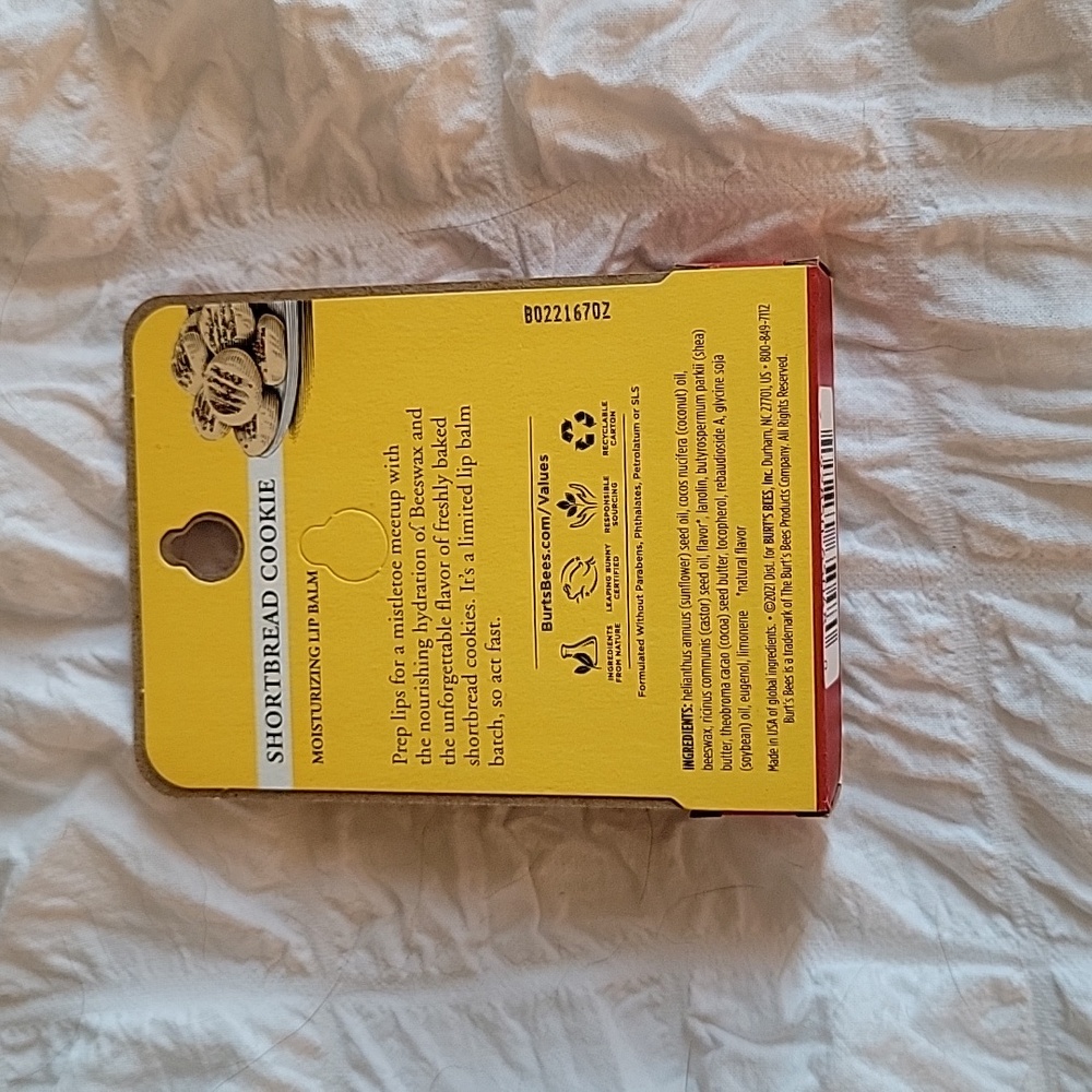 Burts Bees Shortbread cookie chapstick - Picture 2 of 5